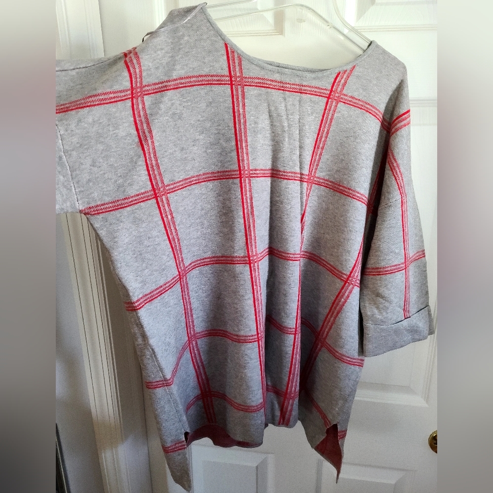 Tahari Sweater